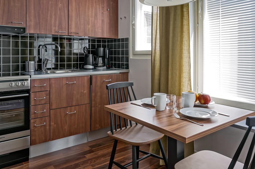 Forenom Serviced Apartments Espoo Tapiola Oda fotoğraf